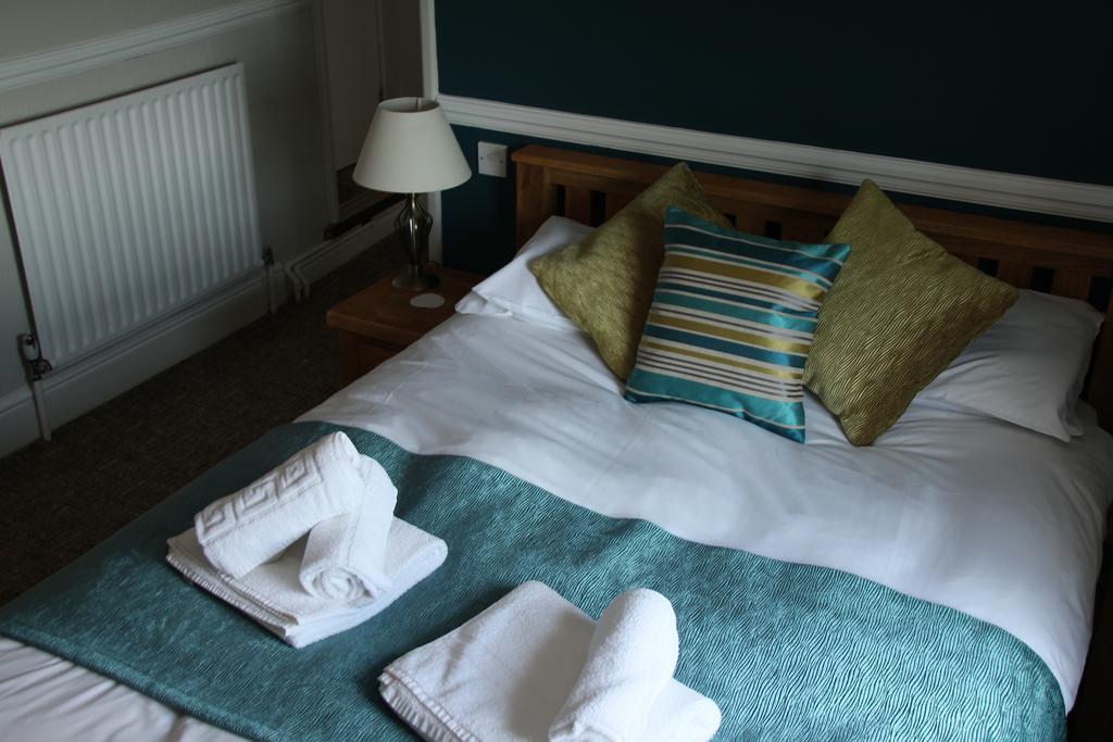 The Swan Inn สเตอร์มินสเตอร์ นิวตัน ภายนอก รูปภาพ