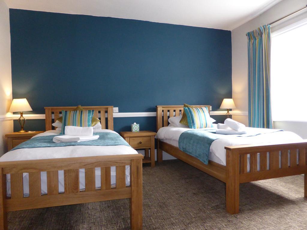 The Swan Inn สเตอร์มินสเตอร์ นิวตัน ภายนอก รูปภาพ